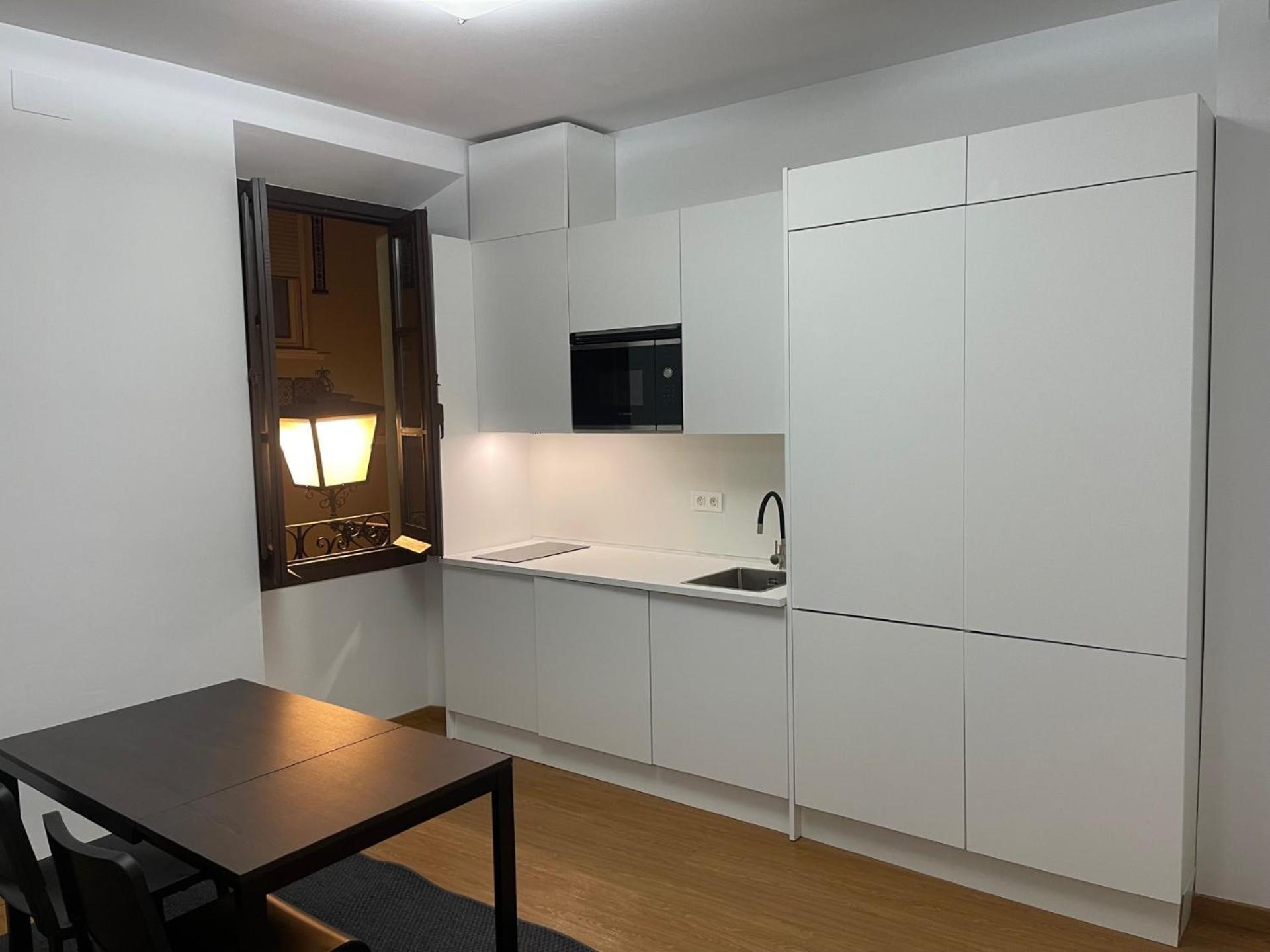 Apartamento Calle Rodrigo De Triana Con Opcion De Parking Sevilla Exteriör bild