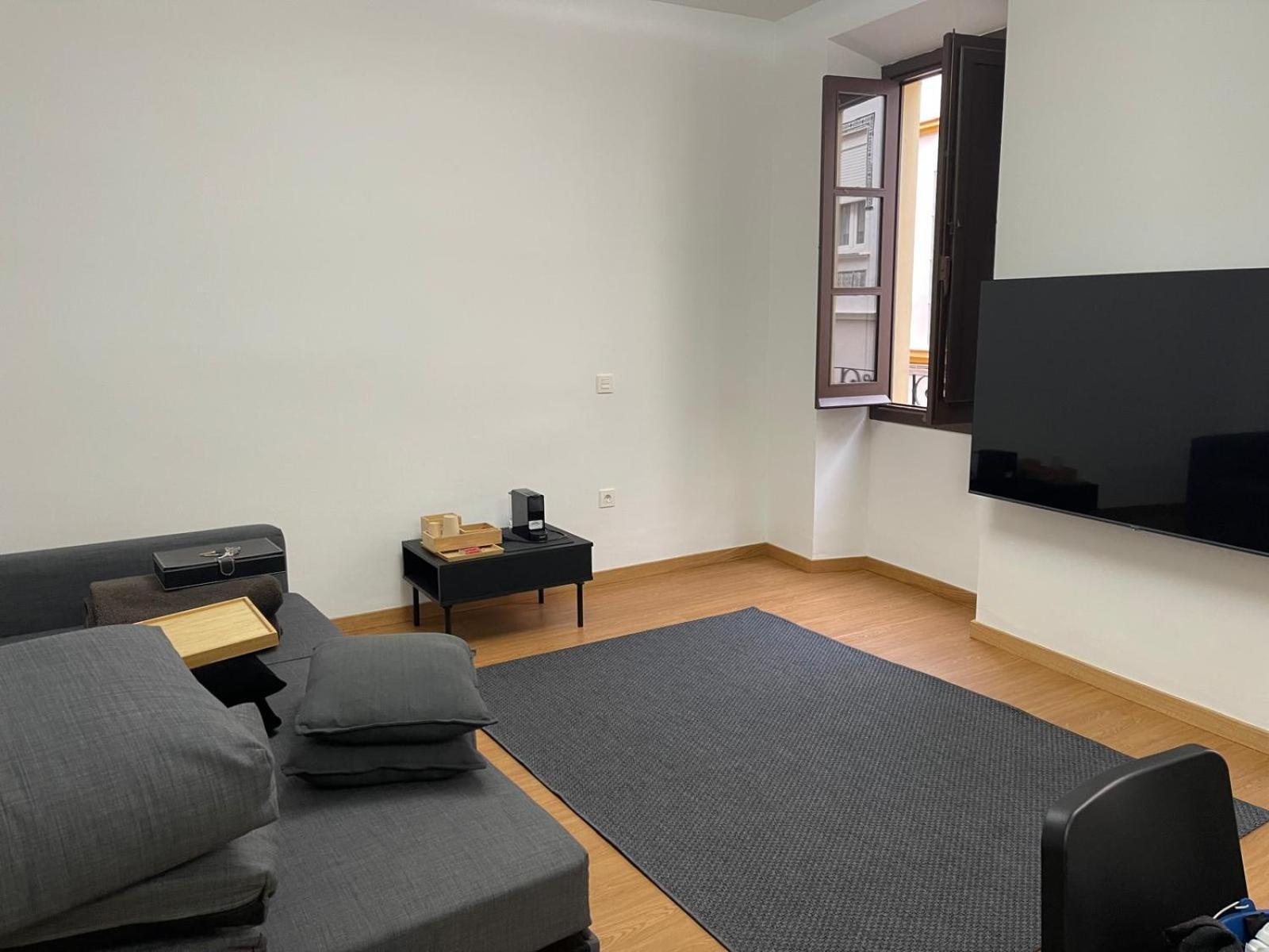 Apartamento Calle Rodrigo De Triana Con Opcion De Parking Sevilla Exteriör bild